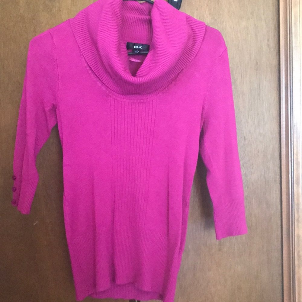 Final price!!! Fuchsia 3/4 sleeve sweater